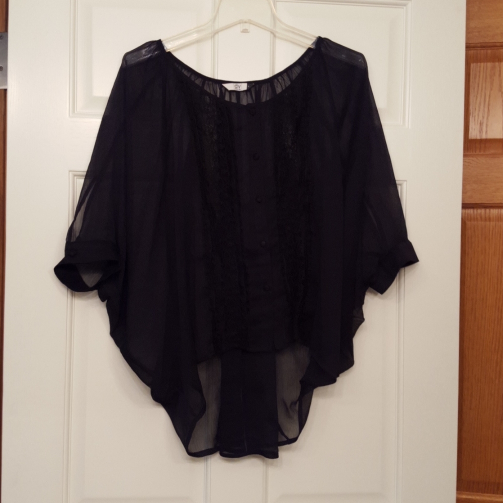 DOLCE VITA BLACK LACE FRONT HI- LO TOP - LIKE NEW